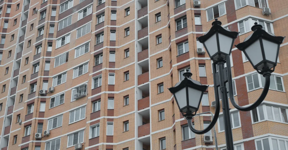Почему соседи по апартам и по подъезду — не одно и то же